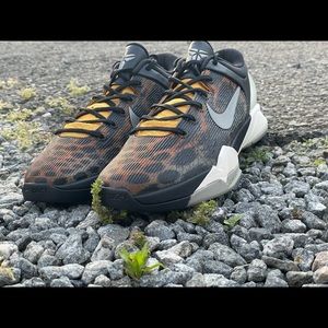 Kobe Zoom 7 “Cheetah” sz7